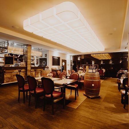 Hotel Figa Plewiska ภายนอก รูปภาพ