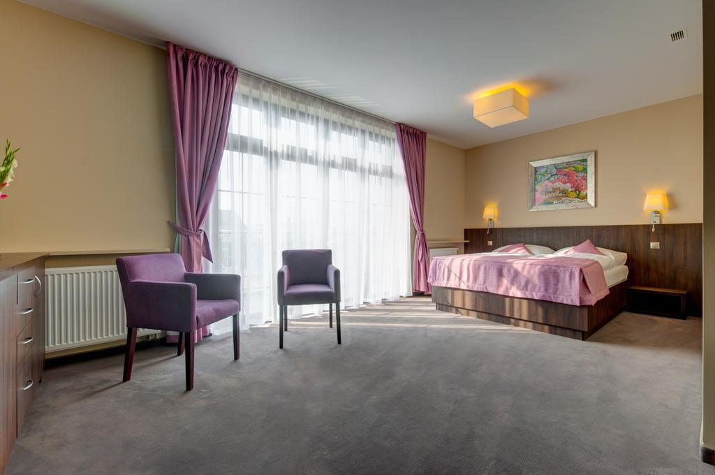 Hotel Figa Plewiska ห้อง รูปภาพ